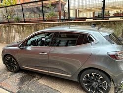 Grigio Usata 2024 Renault Clio V Techno Tre volumi | 15.000 € (Buon prezzo)