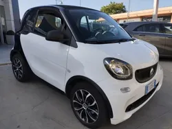 Bianco Usata 2017 Smart ForTwo Coupé Coupé | 10.400 € (Buon prezzo)
