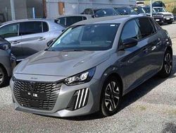 Grigio Usata 2024 Peugeot 208 Allure Due volumi | 14.900 € (Buon prezzo)