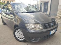Grigio Usata 2003 Fiat Punto Tre volumi | 950 € (Ottimo prezzo)