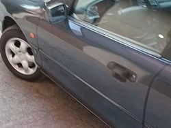 Grigio Usata 1993 Ford Mondeo Tre volumi | 1400 €