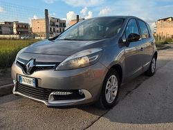 Usata 2015 Renault Scénic III LIMITED Monovolume | 6499 € (Buon prezzo)