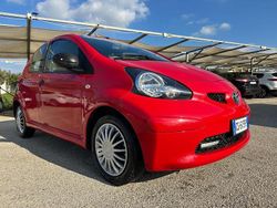 Rosso Usata 2014 Toyota Aygo Due volumi | 4800 € (Ottimo prezzo)