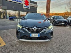 Grigio Usata 2021 Renault Captur Intens SUV | 15.900 € (Ottimo prezzo)