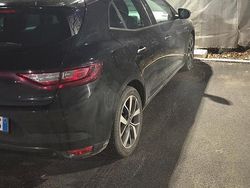 Nero Usata 2020 Renault Mégane IV Tre volumi | 15.300 € (Buon prezzo)