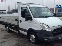 Bianco Usata 2015 Iveco Daily Furgone | 14.500 € (Buon prezzo)