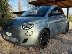 Blu/azzurro Usata 2021 Fiat 500e La Prima Cabrio | 16.950 € (Buon prezzo)
