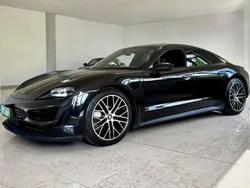 Nero Usata 2022 Porsche Taycan 4S Tre volumi | 60.000 € (Buon prezzo)