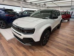 Bianco Nuova 2025 Jeep Avenger Summit SUV | 26.807 € (Buon prezzo)