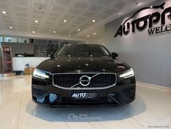 Nero Usata 2021 Volvo V60 Business Edition Station wagon | 17.800 € (Ottimo prezzo)
