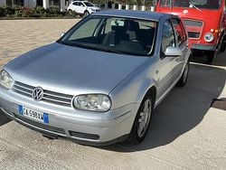 Argento Usata 2002 VW Golf IV Comfortline Tre volumi | 1499 € (Ottimo prezzo)