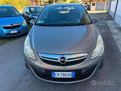 Grigio Usata 2011 Opel Corsa Cosmo Tre volumi | 5250 € (Buon prezzo)