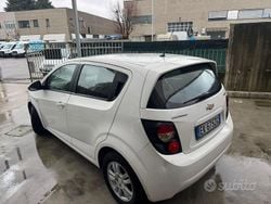 Bianco Usata 2011 Chevrolet Aveo Tre volumi | 1799 € (Super prezzo)