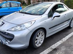 Grigio Usata 2007 Peugeot 207 CC Cabrio | 4500 € (Ottimo prezzo)