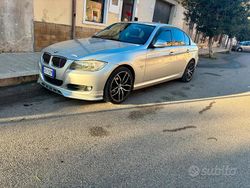 Grigio Usata 2010 BMW 320 Tre volumi | 8500 € (Molto cara)