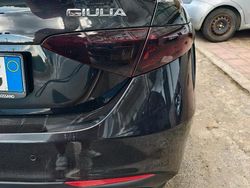 Nero Usata 2016 Alfa Romeo Giulia Tre volumi | 17.800 €