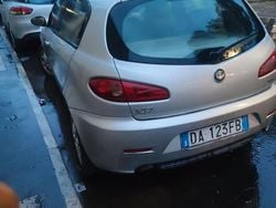 Grigio Usata 2006 Alfa Romeo 147 Due volumi | 2000 € (Buon prezzo)
