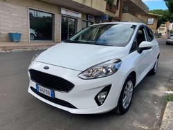 Diamante white Usata 2019 Ford Fiesta Tre volumi | 8950 € (Buon prezzo)