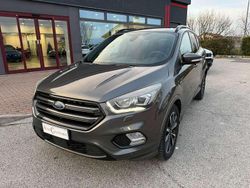 Magnetic grey Usata 2019 Ford Kuga ST-Line SUV | 19.500 € (Buon prezzo)