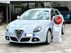 Grigio Usata 2015 Alfa Romeo Giulietta Distinctive Tre volumi | 12.900 € (Molto cara)