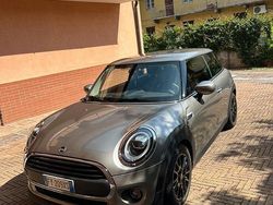 Grigio Usata 2019 Mini ONE Due volumi | 13.200 € (Buon prezzo)