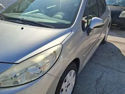 Usata 2011 Peugeot 207 Tre volumi | 2300 € (Super prezzo)