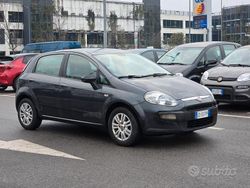 Grigio Usata 2010 Fiat Grande Punto Due volumi | 2700 € (Buon prezzo)