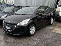 Usata 2013 Peugeot 208 Active Due volumi | 5800 € (Buon prezzo)