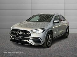Grigio chiaro metallizzato Usata 2024 Mercedes GLA200 Advanced Plus SUV | 42.001 € (Cara)