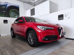 Rosso Usata 2017 Alfa Romeo Stelvio Super SUV | 20.000 € (Buon prezzo)