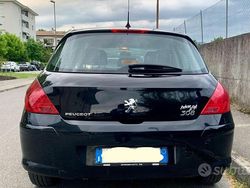 Nero Usata 2009 Peugeot 308 Coupé | 3200 €
