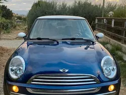 Blu/azzurro Usata 2003 Mini Cooper Due volumi | 2200 € (Buon prezzo)