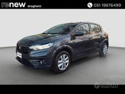 Grigio Usata 2022 Dacia Sandero Comfort Tre volumi | 12.500 € (Buon prezzo)