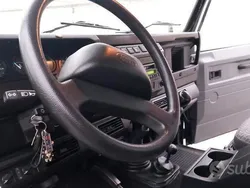 Usata 2003 Land Rover Defender SUV | 33.500 € (Molto cara)