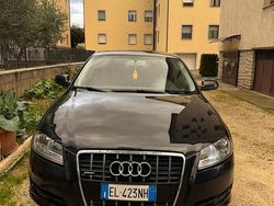 Nero Usata 2010 Audi A3 Ambition Tre volumi | 5500 € (Buon prezzo)