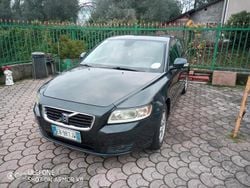 Verde Usata 2010 Volvo V50 Kinetic Station wagon | 3950 €