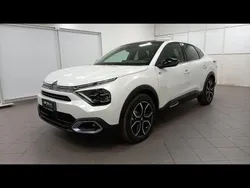 Bianco Usata 2023 Citroën e-C4 Tre volumi | 23.500 € (Buon prezzo)
