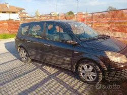 Usata 2008 Renault Scénic II Monovolume | 900 € (Buon prezzo)