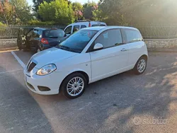 Bianco Usata 2009 Lancia Ypsilon Due volumi | 4990 € (Buon prezzo)