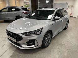 Moondust silver Nuova 2025 Ford Focus ST-Line Station wagon | 25.700 € (Buon prezzo)
