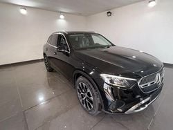 Nero Nuova 2025 Mercedes 200 Advanced | 59.990 € (Cara)