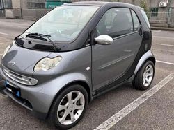 Grigio Usata 2007 Smart ForTwo Coupé Due volumi | 3000 € (Buon prezzo)
