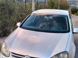 Grigio Usata 2004 VW Golf V Due volumi | 2500 € (Buon prezzo)
