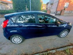 Blu/azzurro Usata 2014 Ford Fiesta Due volumi | 4500 € (Buon prezzo)