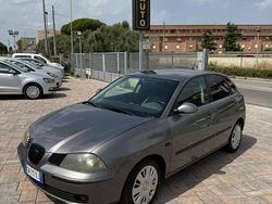 Grigio Usata 2004 Seat Ibiza Tre volumi | 2450 € (Cara)