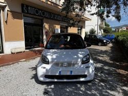 Valkoinen Käytetty 2015 Smart ForTwo Coupé Edition #1 Viistoperä | 8500 € (Perustarjous)