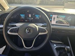 Nero Usata 2020 VW Golf VIII Edition Tre volumi | 18.500 € (Buon prezzo)