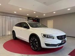 Bianco Usata 2017 Volvo V60 CC Business Edition Station wagon | 11.499 € (Buon prezzo)