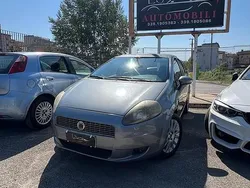 Grigio Usata 2009 Fiat Grande Punto Due volumi | 1950 € (Ottimo prezzo)