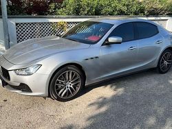 Argento Usata 2016 Maserati Ghibli Tre volumi | 25.300 € (Buon prezzo)